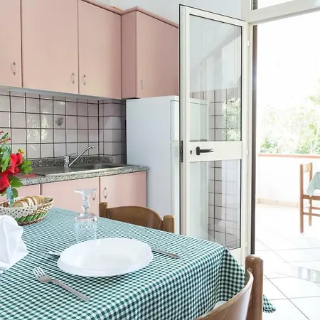 Apartmanhotel Happy Days 3*