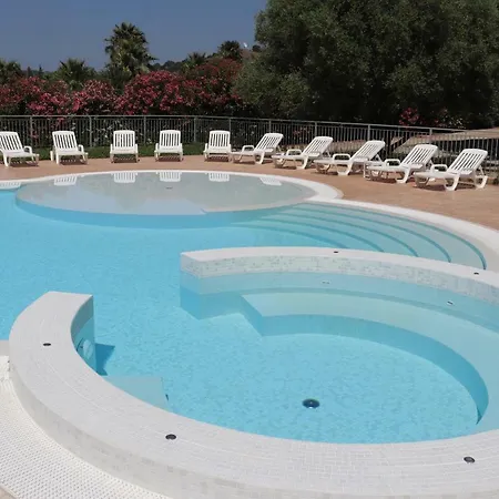 Happy Days Apartmanhotel Capo Vaticano