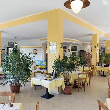 Apartmanhotel Happy Days 3*