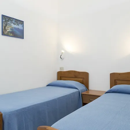 Apartmanhotel Happy Days 3*