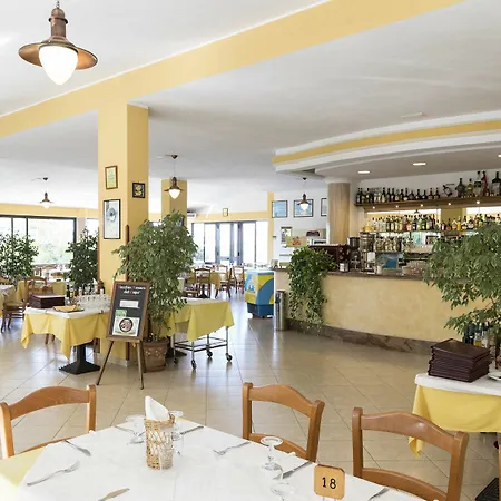 Happy Days Apartmanhotel 3*