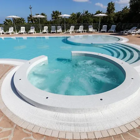 Appart hôtel Happy Days Capo Vaticano