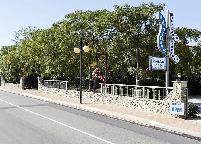 Aparthotel Happy Days