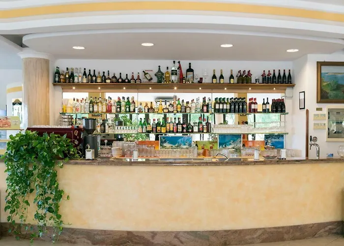 Happy Days Aparthotel