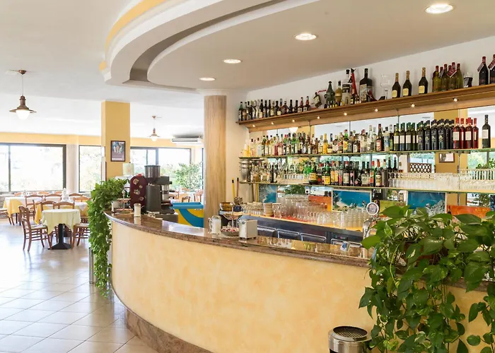 Happy Days Aparthotel 4*